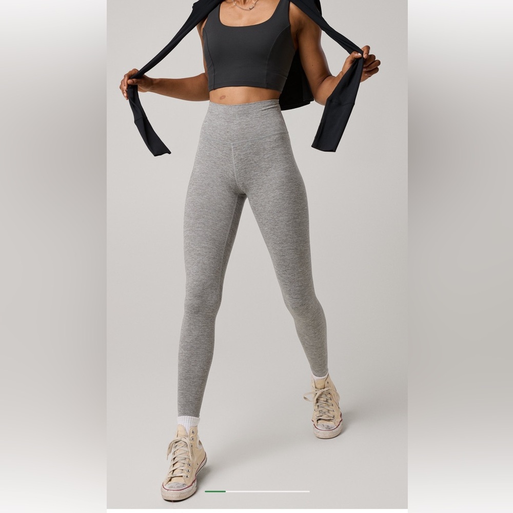 OFFLINE by Arie The Hugger High Waisted Legging Light Heather Gray Size Large